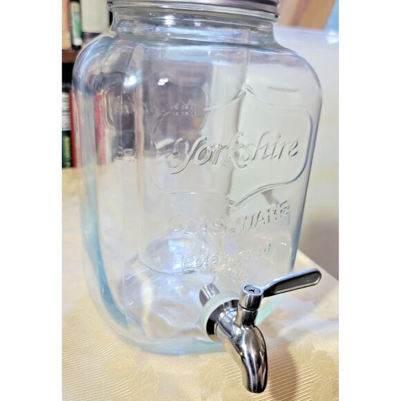 Yorkshire Glassware 2 Gal Cold Beverage Dispenser with Spigot & Center Ice Block - Picture 11 of 15